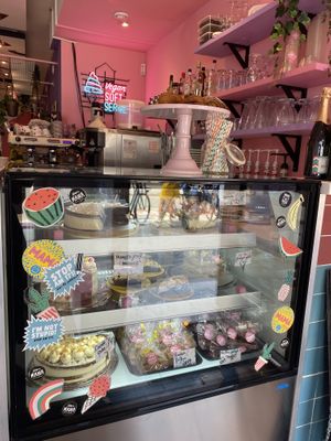 🎂  at Deer Mama in Amsterdam