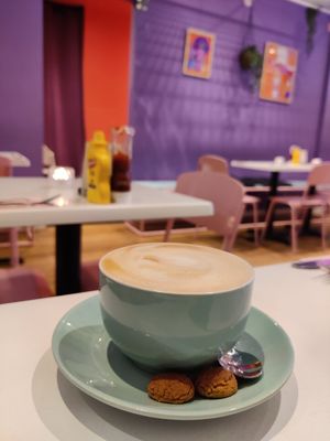 Oat milk cappuccino at Deer Mama in Amsterdam