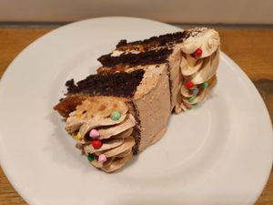 Heavenly chocolate-pecan pie at Deer Mama in Amsterdam