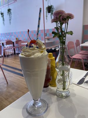 Vanilla milkshake   at Deer Mama in Amsterdam