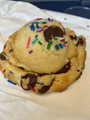 Cookie dough cookie   at Deer Mama in Amsterdam