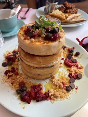 AMAZING chocolate chip pancakes 💖  at Deer Mama in Amsterdam