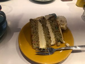 Vanilla Sponge Cake at Deer Mama in Amsterdam