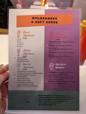 Mylkshakes & soft serve at Deer Mama in Amsterdam