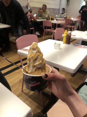 Sundae 👎 Too icy texture and no flavour  at Deer Mama in Amsterdam