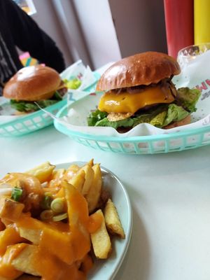 Classic BBQ burger with cheesy fries at Deer Mama in Amsterdam