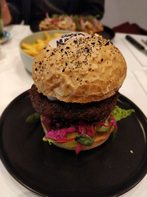 Burger at Deer Mama in Amsterdam