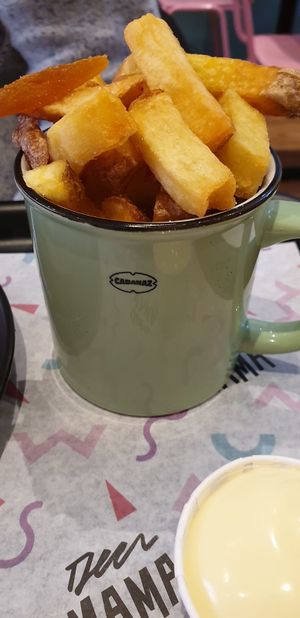 Fries at Deer Mama in Amsterdam