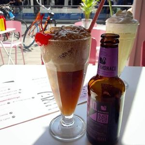 Cola and Vanilla soft serve soda float at Deer Mama in Amsterdam