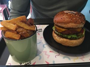 Burger at Deer Mama in Amsterdam