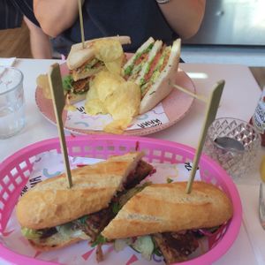 The classic club and the 5 spice banh mi😋 at Deer Mama in Amsterdam