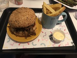 Pulled mushroom burger with fries at Deer Mama in Amsterdam