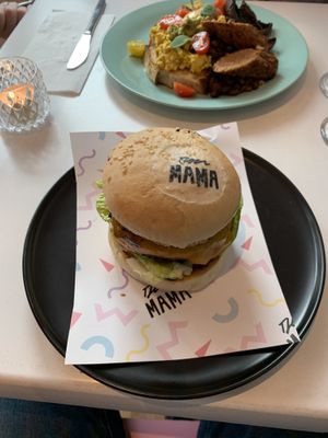 Beyond burger! at Deer Mama in Amsterdam