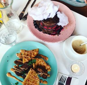 Chicken 'n waffles and glitter galaxy unicorn pancakes at Deer Mama in Amsterdam