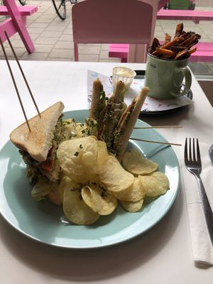 Lox sandwich at Deer Mama in Amsterdam