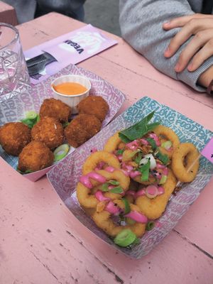 Mc and cheese balls and onion rings at Vegan Junk Food Bar - Downtown in Amsterdam