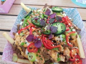 Loaded Fries mit Shawarma at Vegan Junk Food Bar - Downtown in Amsterdam