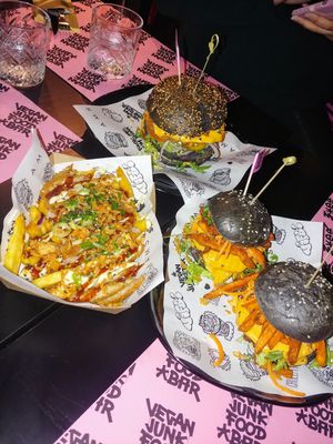 Supreme, daddy & Fabulous at Vegan Junk Food Bar - Downtown in Amsterdam