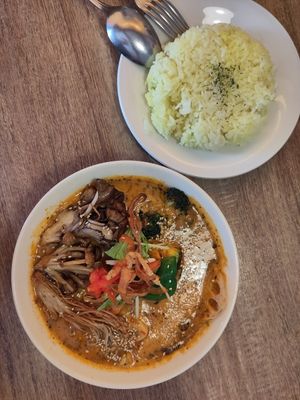 Coconut vegan vegetable curry with extra mushrooms and pumpkin + medium rice at Beyond Age Soup Curry in Sapporo