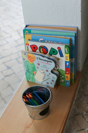 Kids friendly at Jay's Brunch Caffe in Parede