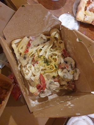 Delicious vegan pasta dishes at Julie Goes Green in Los Angeles