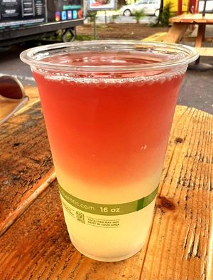 Hawaiian sunset at Earth Aloha Eats - Waikiki in Honolulu