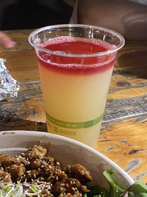 Hawaiian sunset  at Earth Aloha Eats - Waikiki in Honolulu