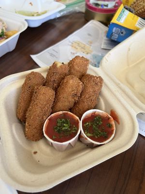 Mozz sticks  at Earth Aloha Eats - Waikiki in Honolulu