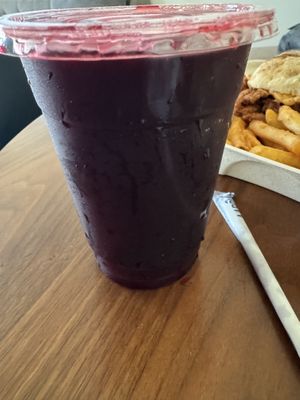 Iced hibiscus tea   at Earth Aloha Eats - Waikiki in Honolulu
