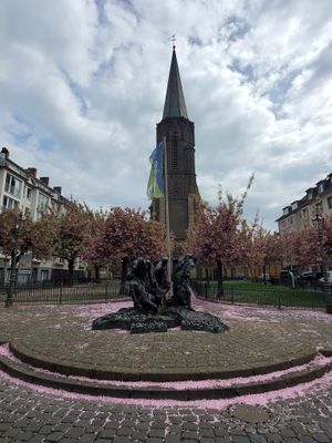 I parked around the corner (here is the photo of the church I parked next to). at Marny's in Dusseldorf