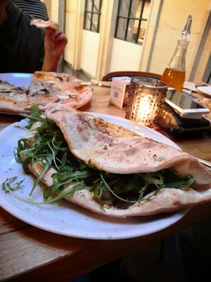 Vegan calzone Gemuserausch at Aposto in Dresden