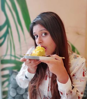 Mango cheese cake at Nut and Bowls in New Delhi