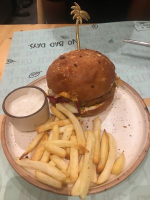 Penne Alfredo at Nut and Bowls in New Delhi