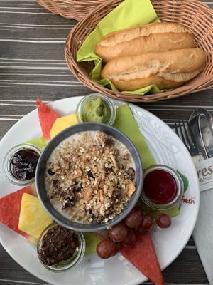 Veganes Frühstück 😋  at xfresh in Dresden