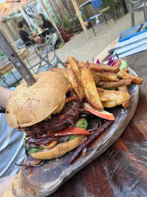 Hibiscus burger  at Arte Sano in Holbox