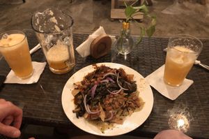 Tacos with two sauces, mushrooms and beans at Arte Sano in Holbox