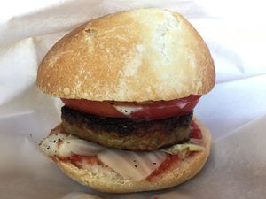Vegan burger at Takijirichaya in Tanabe