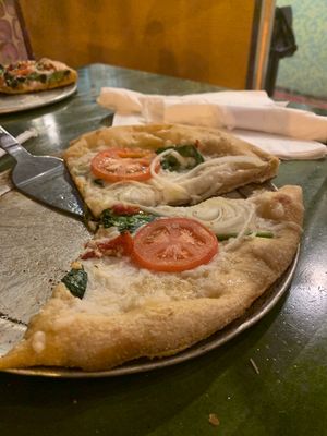 White rabbit with vegan cheese instead of mozzarella and no feta.  at Mellow Mushroom - Downtown Atlanta in Atlanta