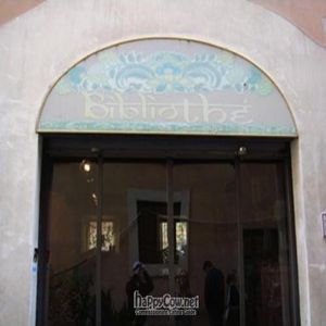 front at Bibliothe in Rome