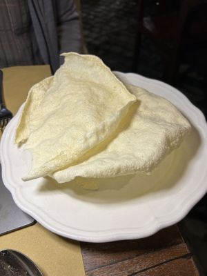 Papadams - light and crispp  at Bibliothe in Rome