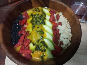 Sour Smoothie Bowl (vegan) at Grandma's Garden in Pai