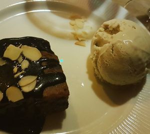 Vegan brownie and ice cream at Platform 61 in Dublin