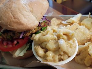 Big Vedge Burger w/ White Cheddar Mac at Kelley Farm Kitchen in Harpers Ferry