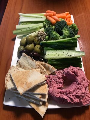 Roasted Beet Hummus and Veggie Plate at Kelley Farm Kitchen in Harpers Ferry