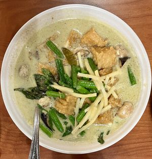 Green curry #Veganuary at Nunthaporn's in Mesa
