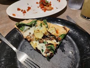  at Mellow Mushroom in Daphne