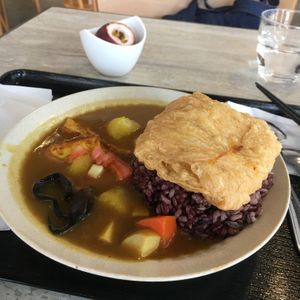 Curry rice at Rén Lǐ Jū 仁里居 - Yuli Your Home in Taipei