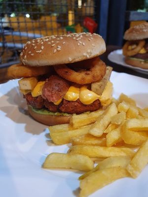 Stacker Burguer at Master Veggie in Santos