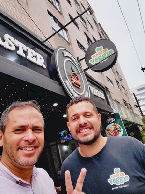 Wit the owner Tassio at Master Veggie in Santos