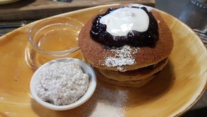 Pancakes at Lemonwood Eatery in Okato